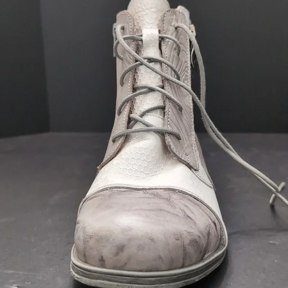 Portofino Women's Gray/White Leather Lace-up Booties With Side Zipper, Size 40. - Picture 6 of 11